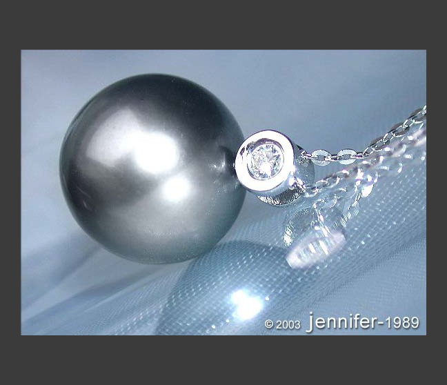Beautiful Tahitian Pearl Diamond Necklace Beautiful Tahitian Pearl Diamond Necklace