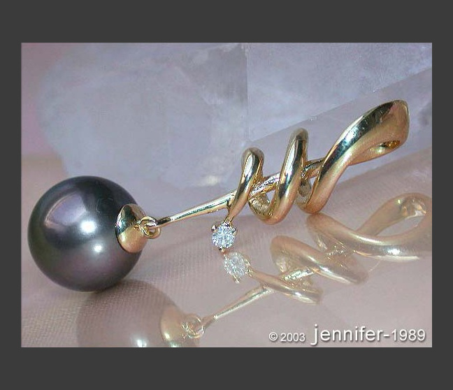Playful Tahitian Pearl Pendant