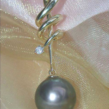 Playful Tahitian Pearl Pendant