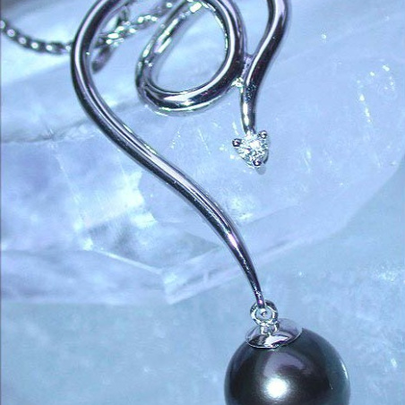 Enchanting Tahitian Pearl Diamond Pendant