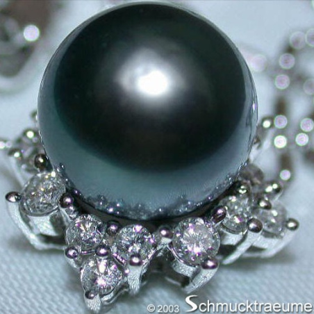 Elegant Star Design Tahitian Pearl Pendant