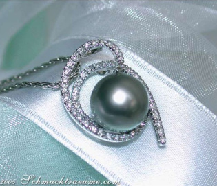 Playful Tahitian Pearl Pendant with Diamonds