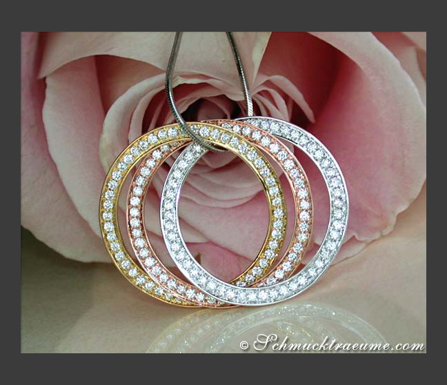Amazing Entwined Diamond Circle Pendant Amazing Entwined Diamond Circle Pendant