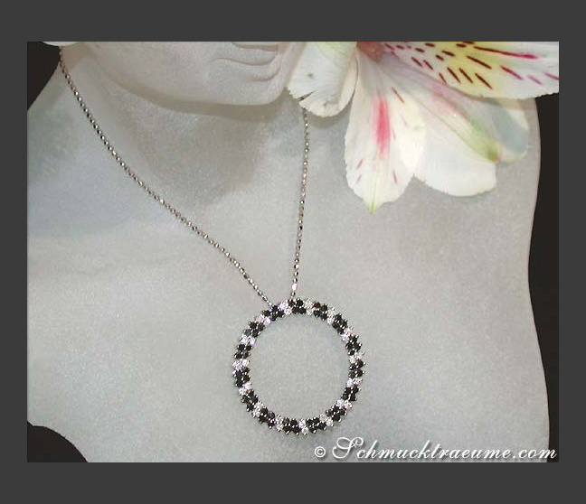 Pretty Circle Pendant with Black & White Diamonds Pretty Circle Pendant with Black & White Diamonds