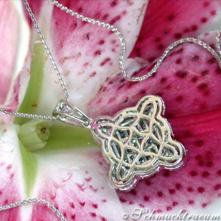 Excellent Pendant with Diamonds of 5 Different Cuts