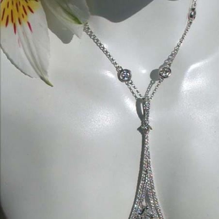 Glorious "Illusion Style" Diamond Pendant