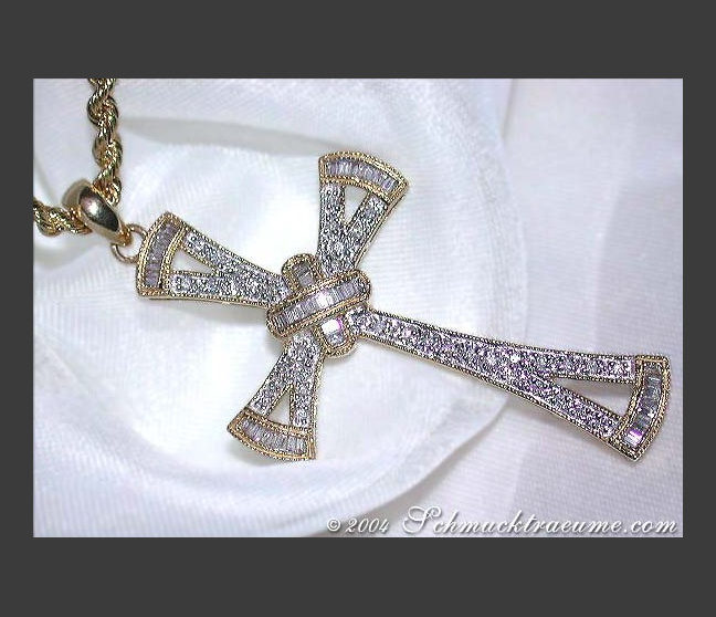 Precious Diamond Cross Pendant in Yellow gold Precious Diamond Cross Pendant in Yellow gold
