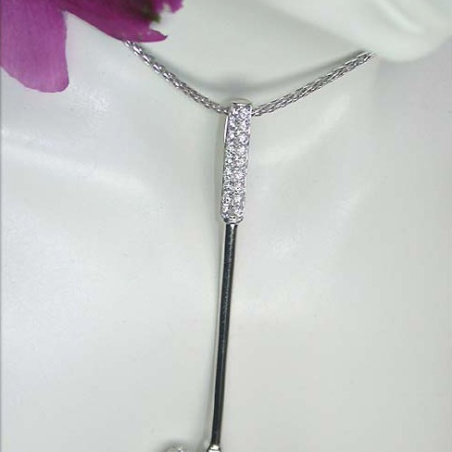 Beautiful Golf Club Diamond Pendant in White gold 18k