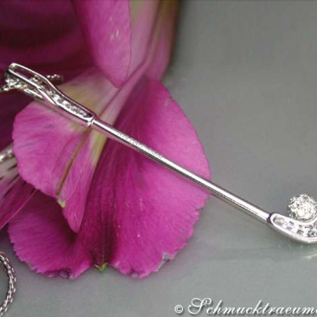 Beautiful Golf Club Diamond Pendant in White gold 18k