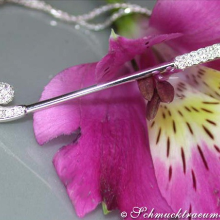 Beautiful Golf Club Diamond Pendant in White gold 18k