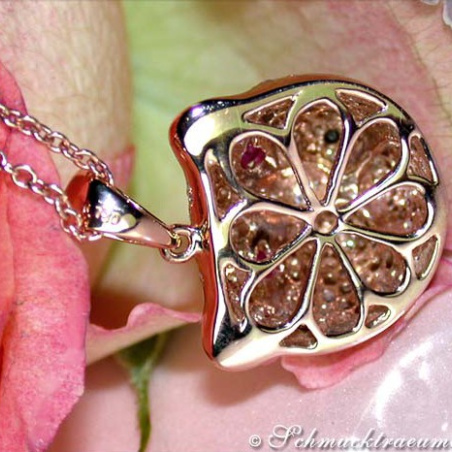Fabulous Diamond Panther Pendant incl. Chain