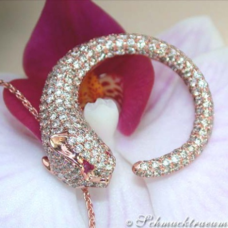 Extravagant Diamond Panther Pendant on Chain