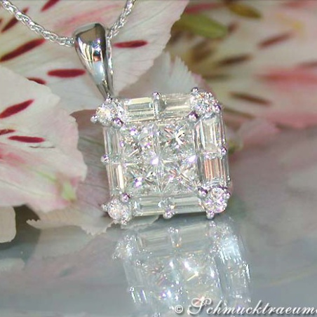 Elegant Diamond Square Pendant (Three Diamond Cuts)