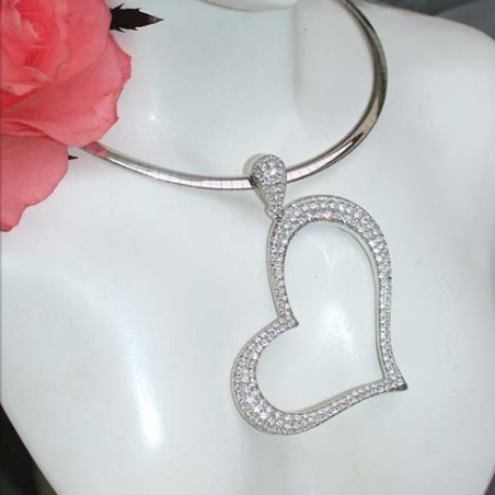 Fascinating Diamond Heart Pendant (2,09 ct.)