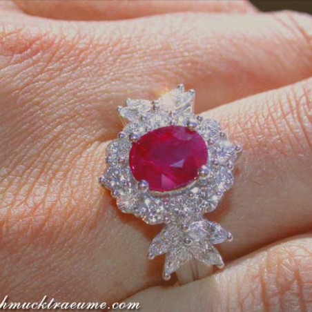 Magnificent Burmese Ruby Diamond Ring