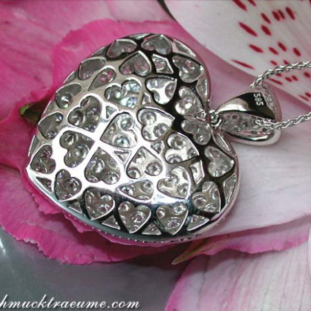 Magnificent Diamond Heart Pendant (4,05 ct.)