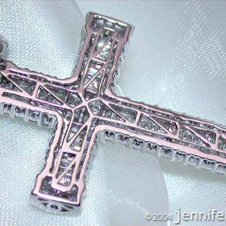 Impressive Diamond Cross Pendant
