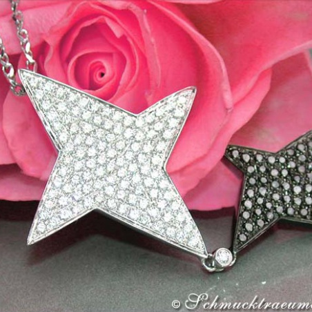 Extravagant Black & White Diamond Star Pendant