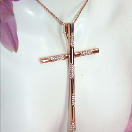 Extraordinary Diamond Cross Pendant