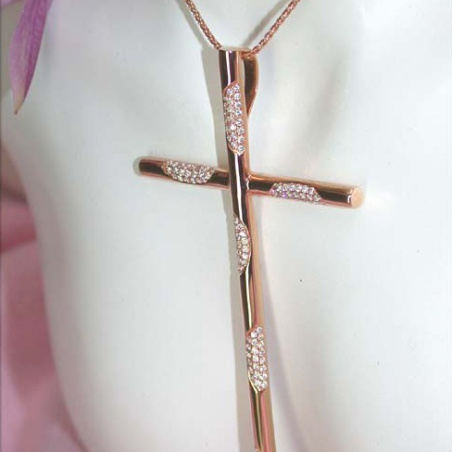 Extraordinary Diamond Cross Pendant