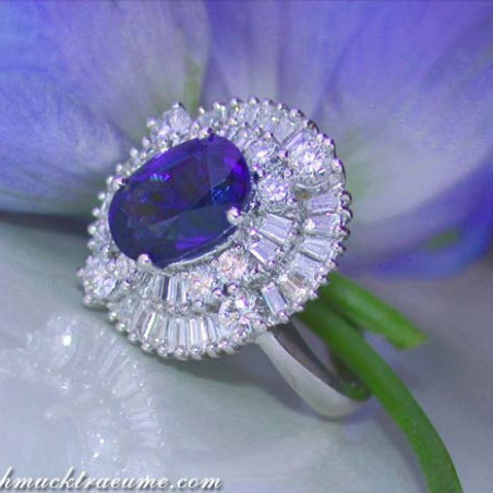Superb Ceylon Sapphire Diamond Ring