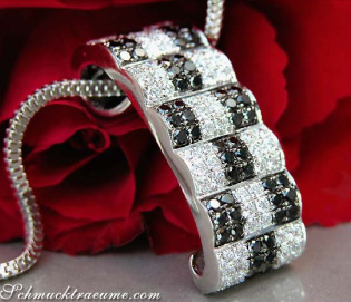 Puristic Black & White Diamond Pendant (Chessboard Style)