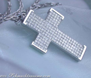 Exquisite Diamond Cross Pendant (3,92 ct.)