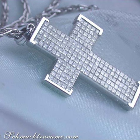 Exquisite Diamond Cross Pendant (3,92 ct.)