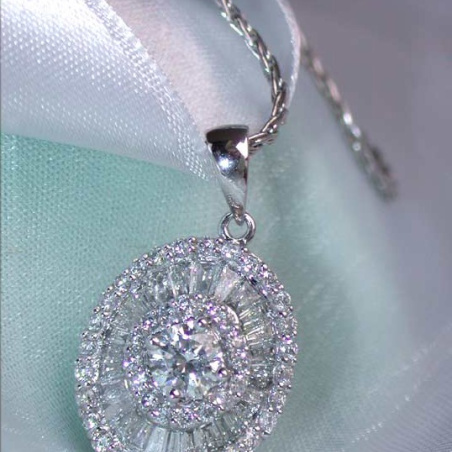 Diamant Solitär Anhänger