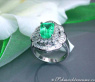 Glorious Emerald Ring with Diamonds