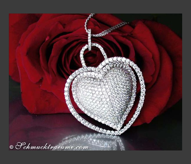 Magnificent Diamond Heart Pendant (7.50 ct.) Magnificent Diamond Heart Pendant (7.50 ct.)