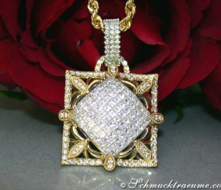 Exquisite Princess Cut Diamond Pendant