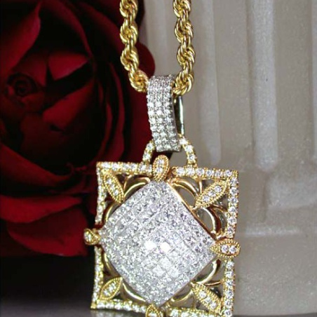 Exquisite Princess Cut Diamond Pendant