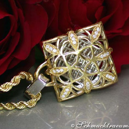 Exquisite Princess Cut Diamond Pendant