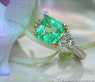 Exquisite Emerald Diamond Ring