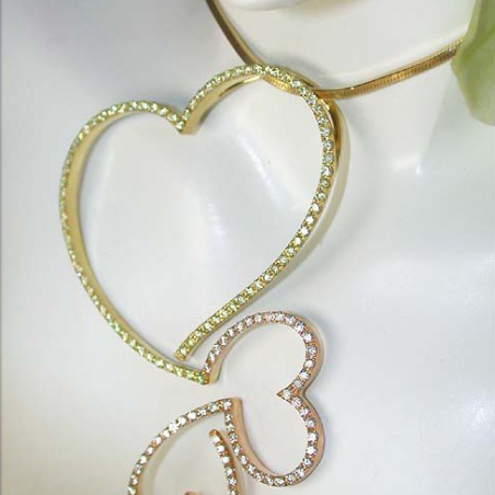 Fantastic Heart Pendant with White & Yellow Diamonds
