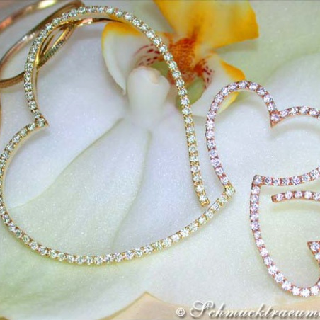 Fantastic Heart Pendant with White & Yellow Diamonds