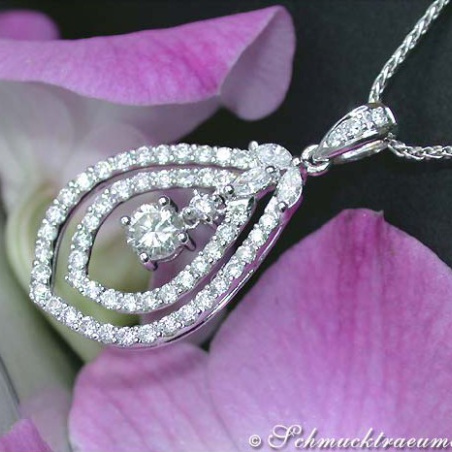Classy Elegant Diamond Pendant
