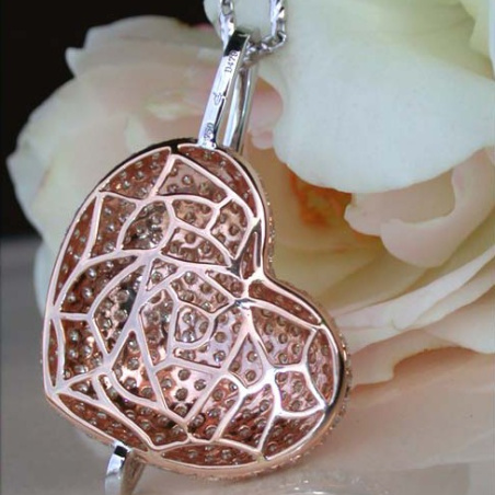 Exceptional Diamond Heart Pendant (4,79 ct.)