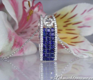 Beautiful Sapphire Pendant with Diamonds