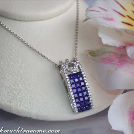Beautiful Sapphire Pendant with Diamonds