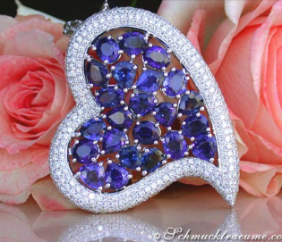 Luxurious Ceylon Sapphire Heart Pendant with Diamonds