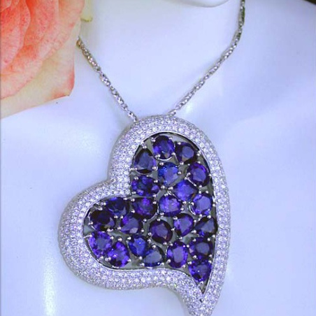 Luxurious Ceylon Sapphire Heart Pendant with Diamonds