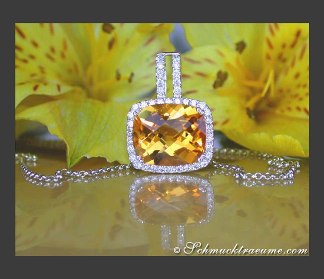 Picture Perfect Citrine Pendant with Diamonds incl. Chain Picture Perfect Citrine Pendant with Diamonds incl. Chain