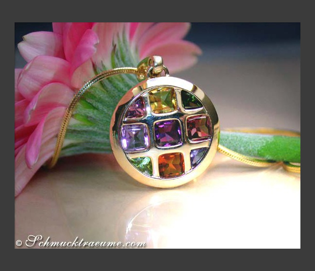Gorgeous Multicolor Gemstone Pendant Gorgeous Multicolor Gemstone Pendant