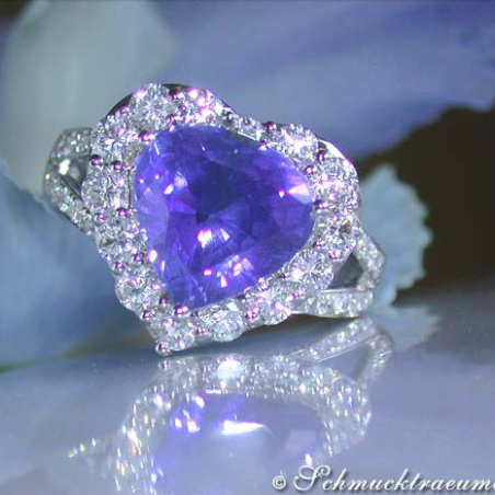 Gorgeous Tanzanite Heart Ring with Diamonds