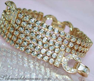 Attractive Diamond Bracelet in Yellow gold 14k