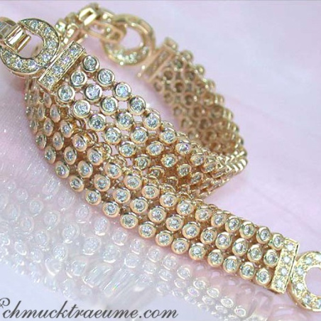 Attractive Diamond Bracelet in Yellow gold 14k