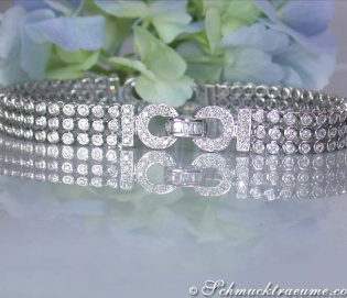 Attractive Diamond Bracelet in White gold 14k