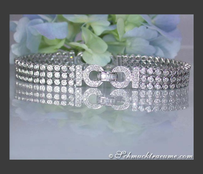 Attractive Diamond Bracelet in White gold 14k